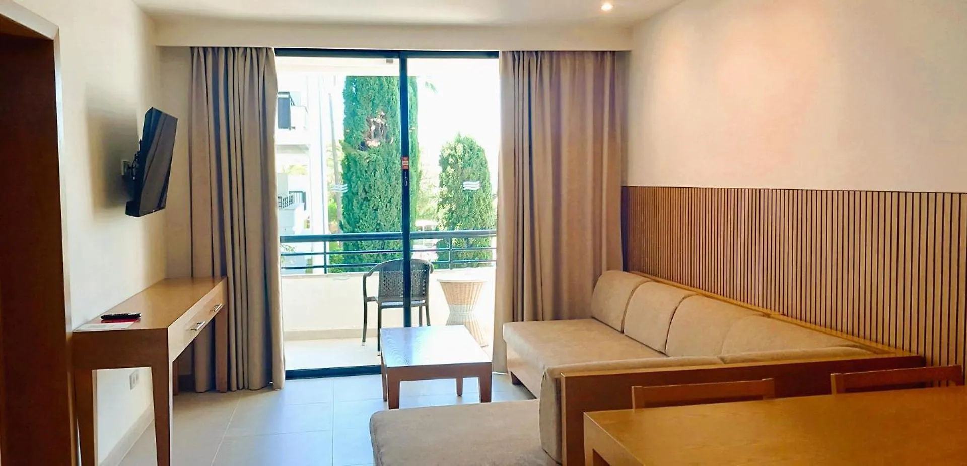 بورت دي بوينسا Hotel Bahia Pollensa إسبانيا